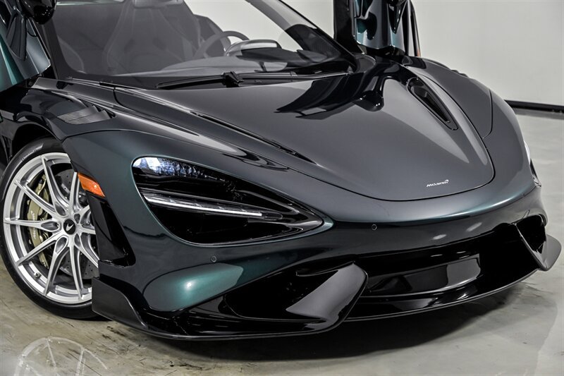 Used 2022 McLaren 765LT 3