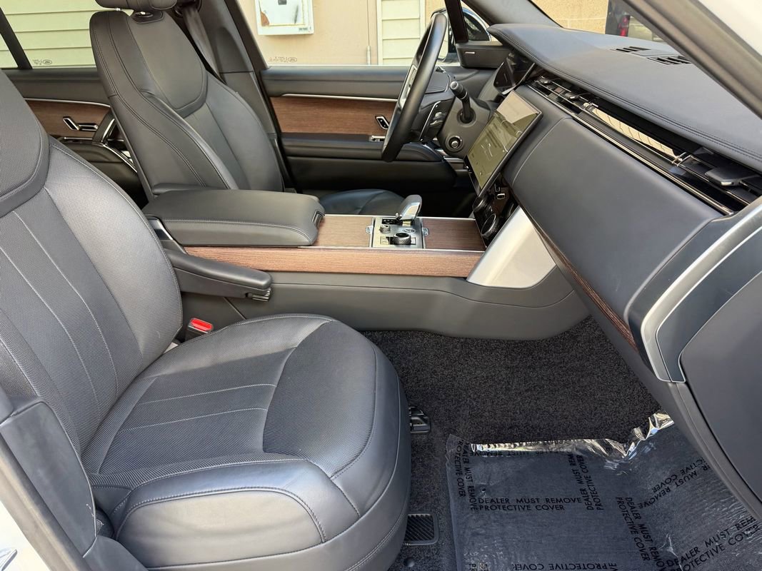 2023 Land Rover Range Rover SE