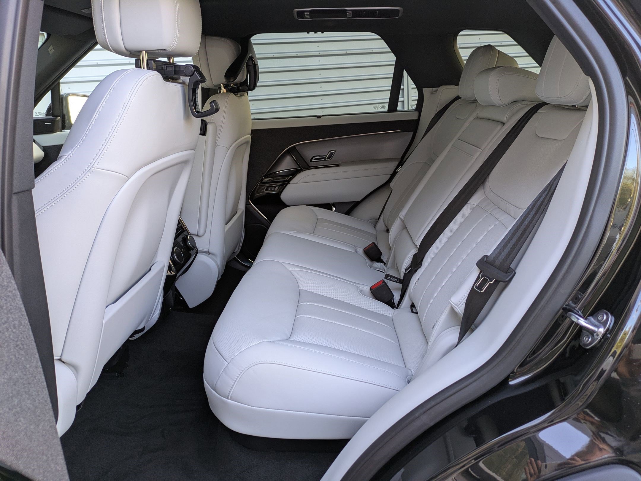 2026 Land Rover Range Rover Sport SE