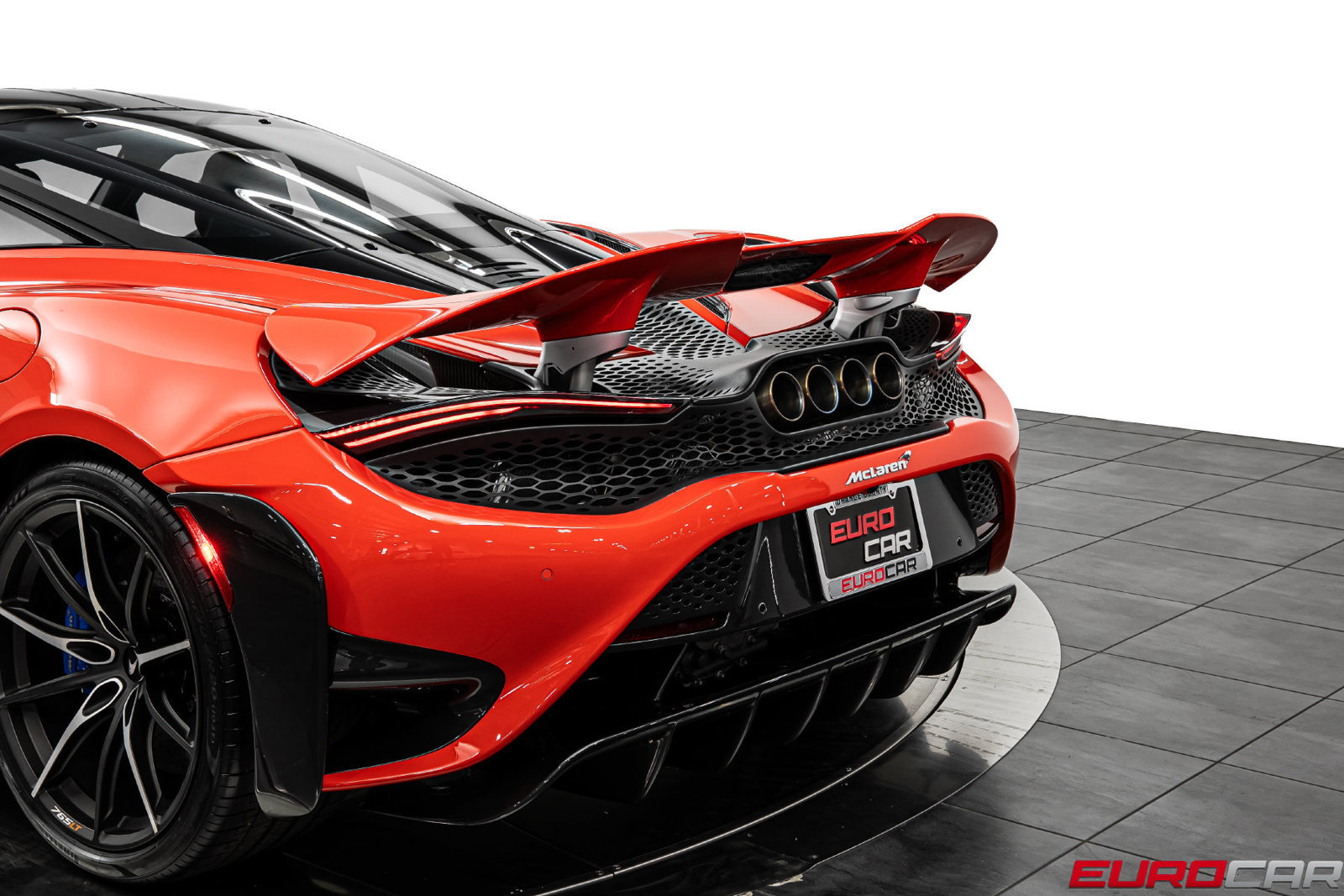 Used 2021 McLaren 765LT photo 22