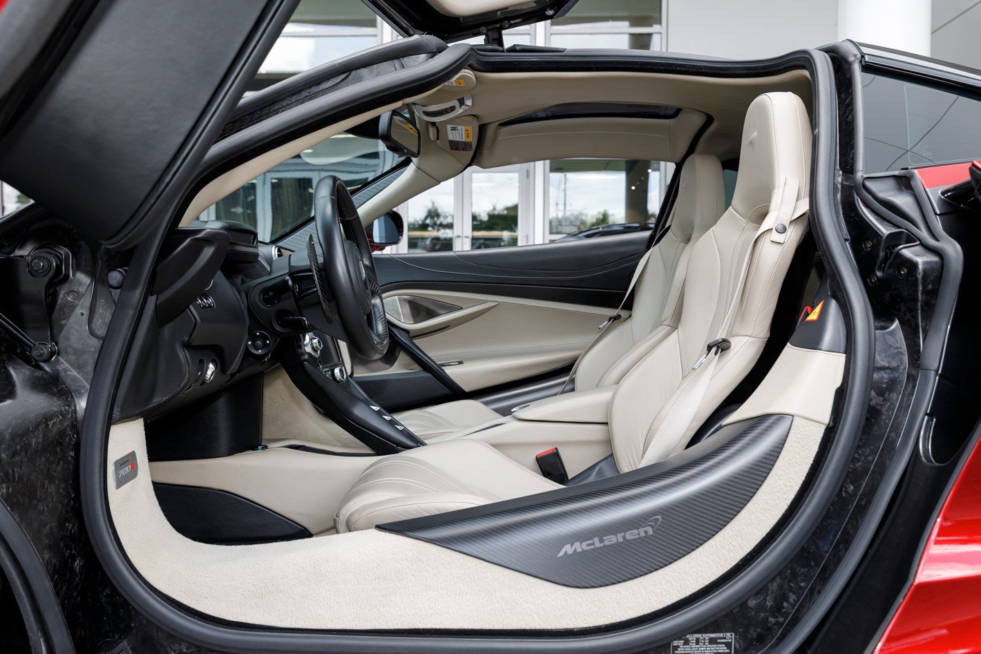 Used 2018 McLaren 720S Luxury photo 22