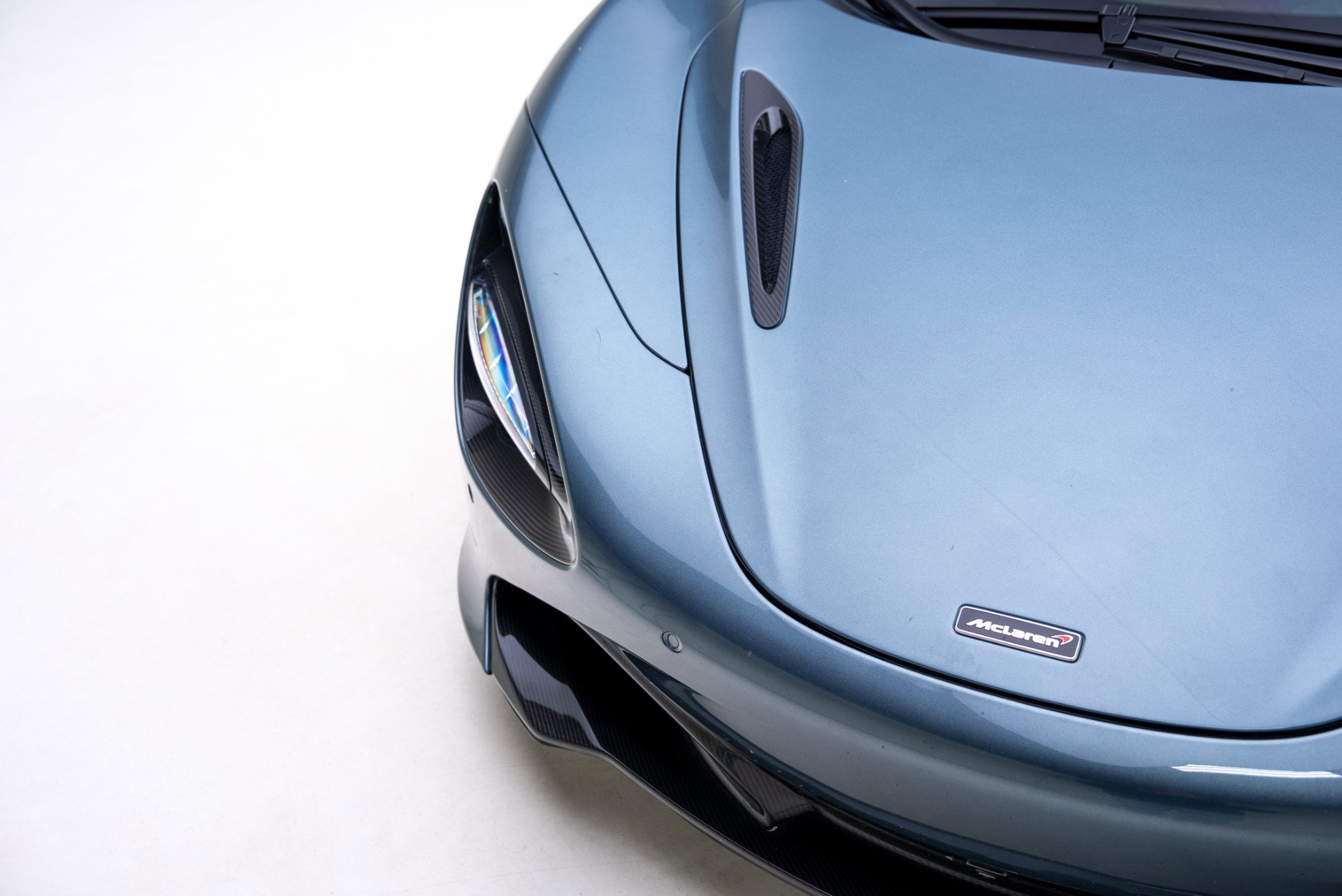 Used 2018 McLaren 720S Luxury photo 8