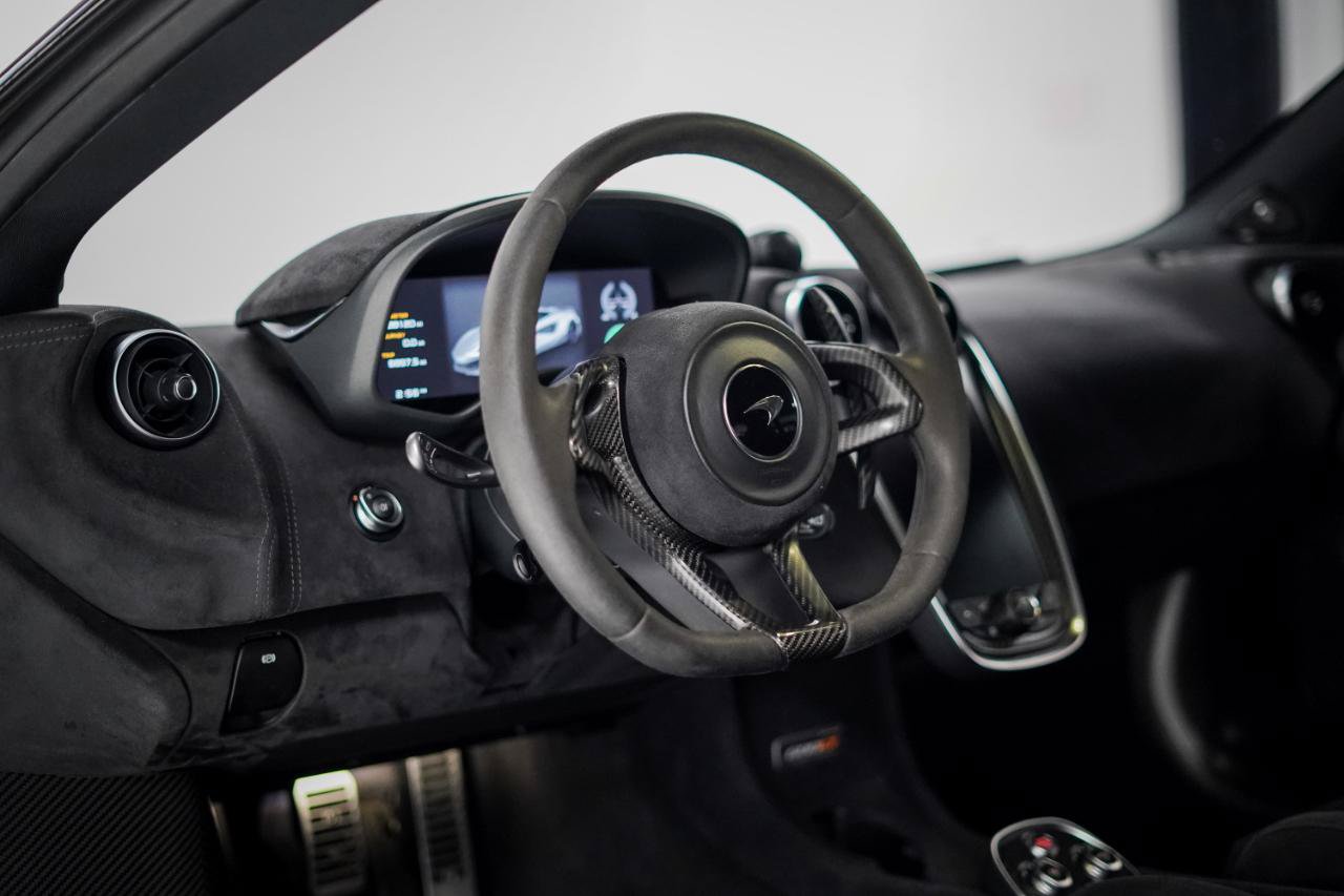 Used 2019 McLaren 600LT photo 18