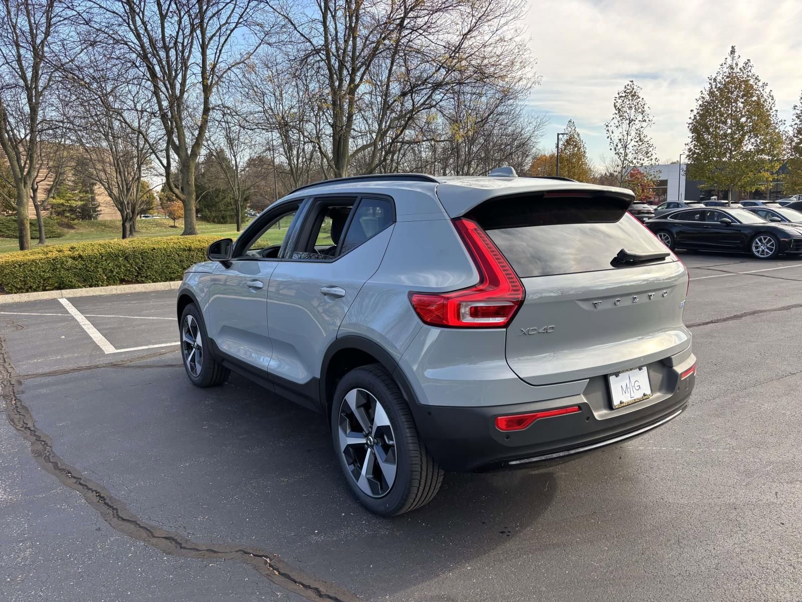 2026 Volvo Xc40 B5 Plus