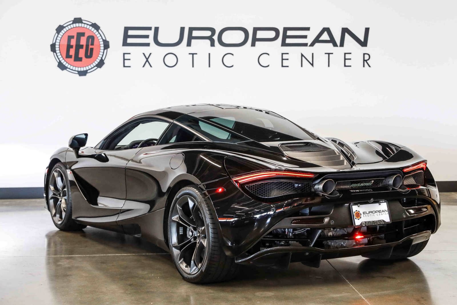 Used 2019 McLaren 720S photo 10