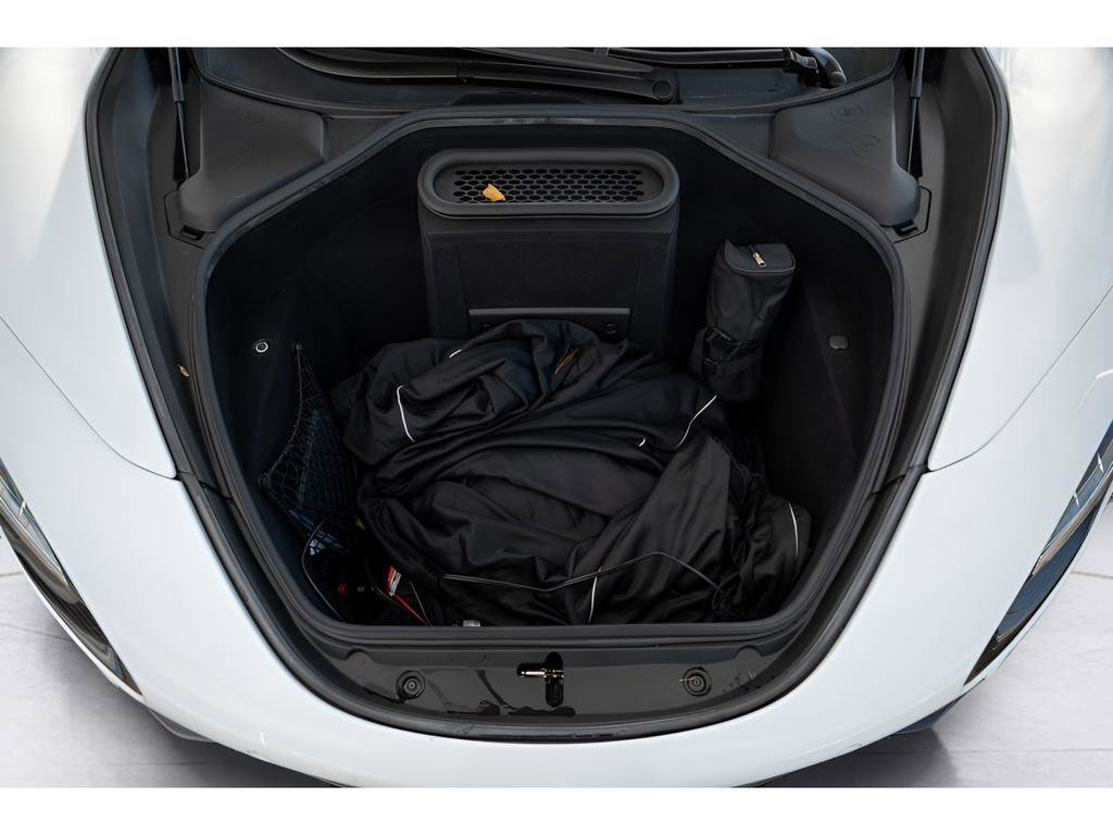 Used 2018 McLaren 720S photo 34