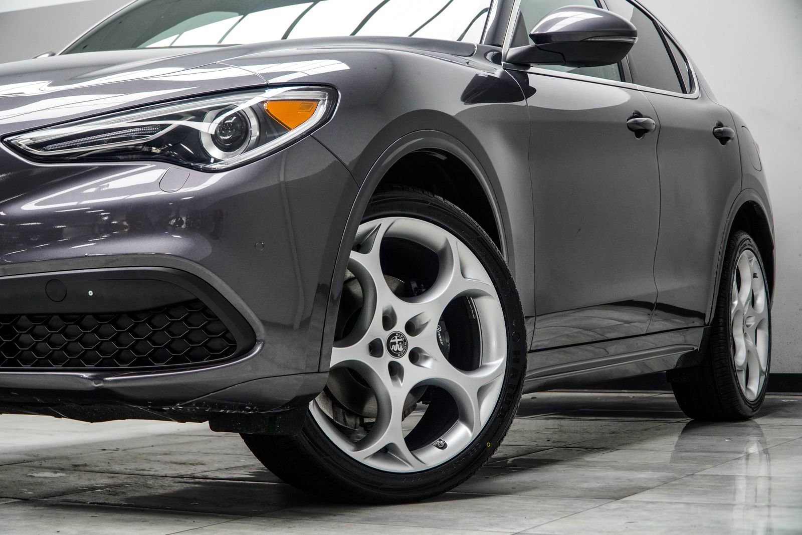 2023 Alfa Romeo Stelvio Ti Lusso