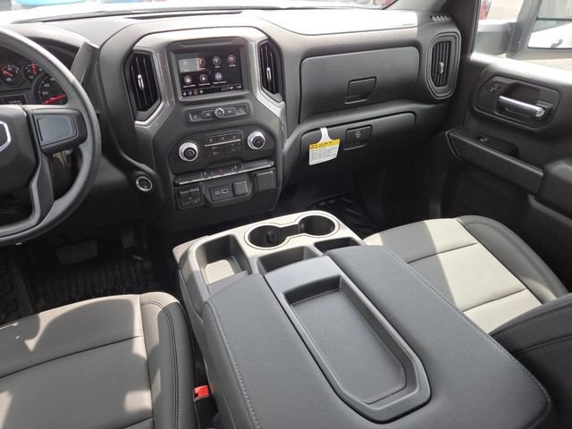 2025 GMC Sierra 3500 Pro