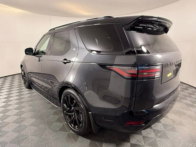 2025 Land Rover Discovery Dynamic SE