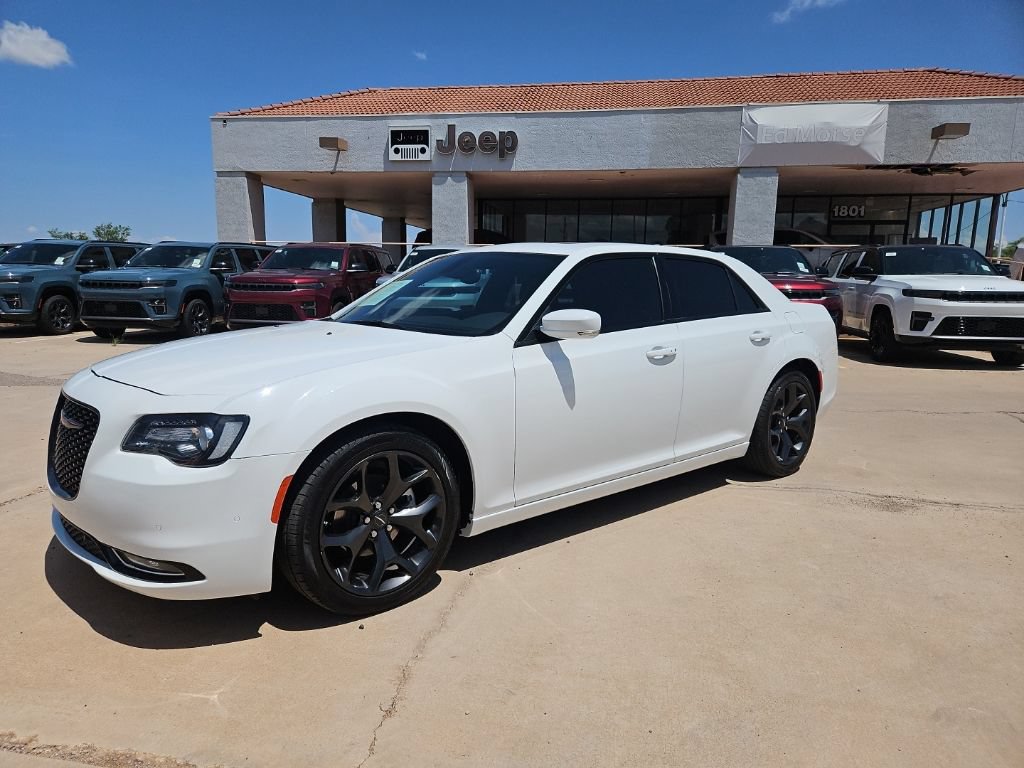 Used 2023 Chrysler 300 S