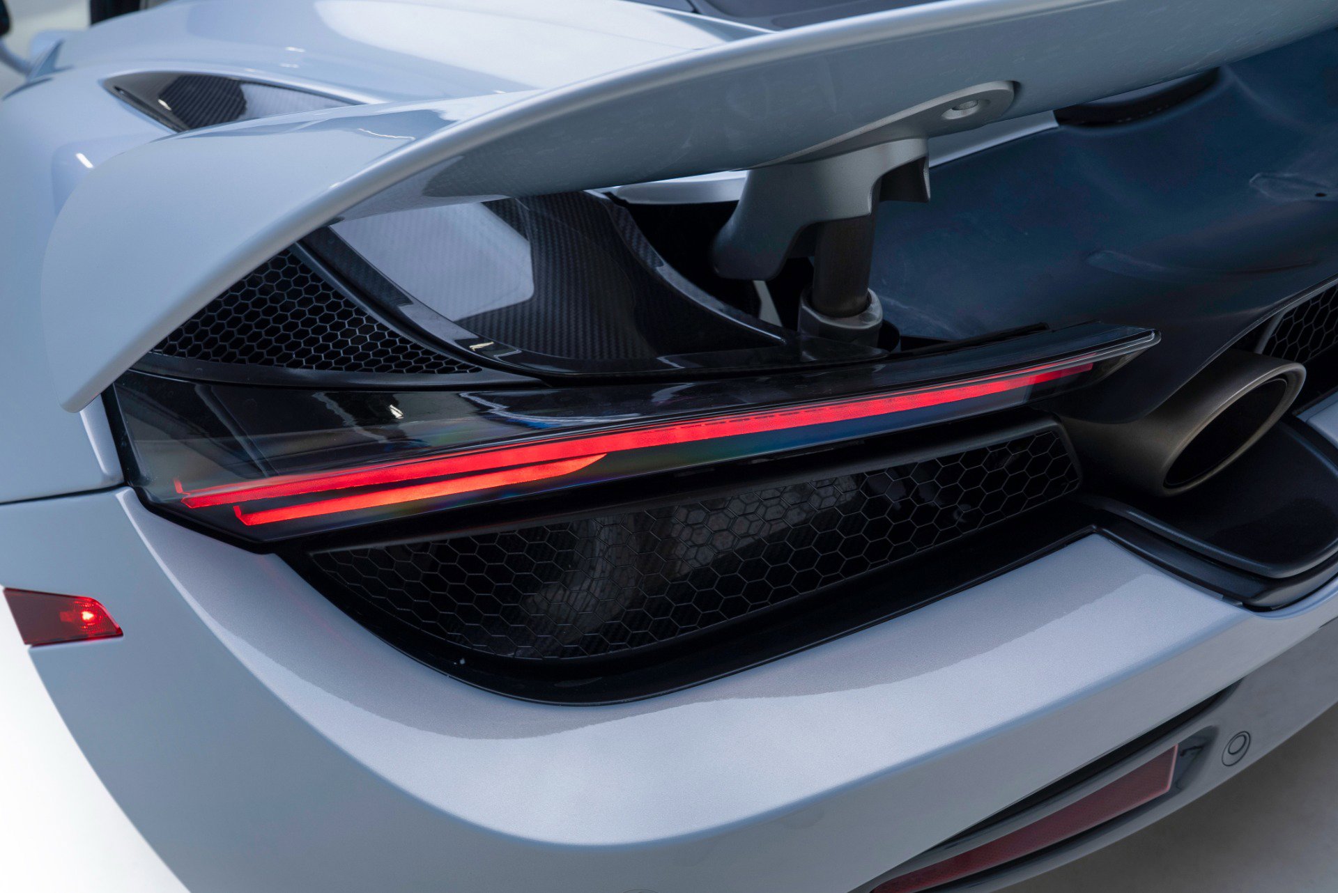 Used 2018 McLaren 720S Performance photo 43