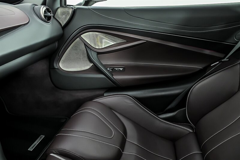 Used 2018 McLaren 720S photo 36