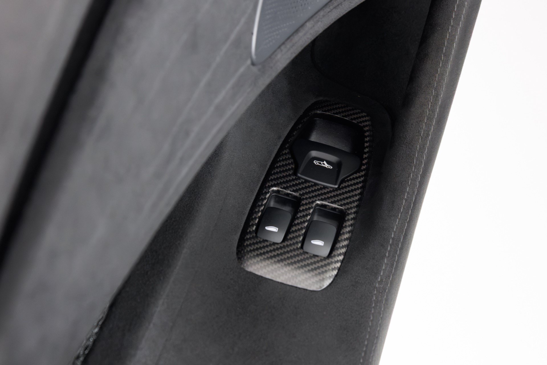 Used 2020 McLaren 600LT Spider photo 34