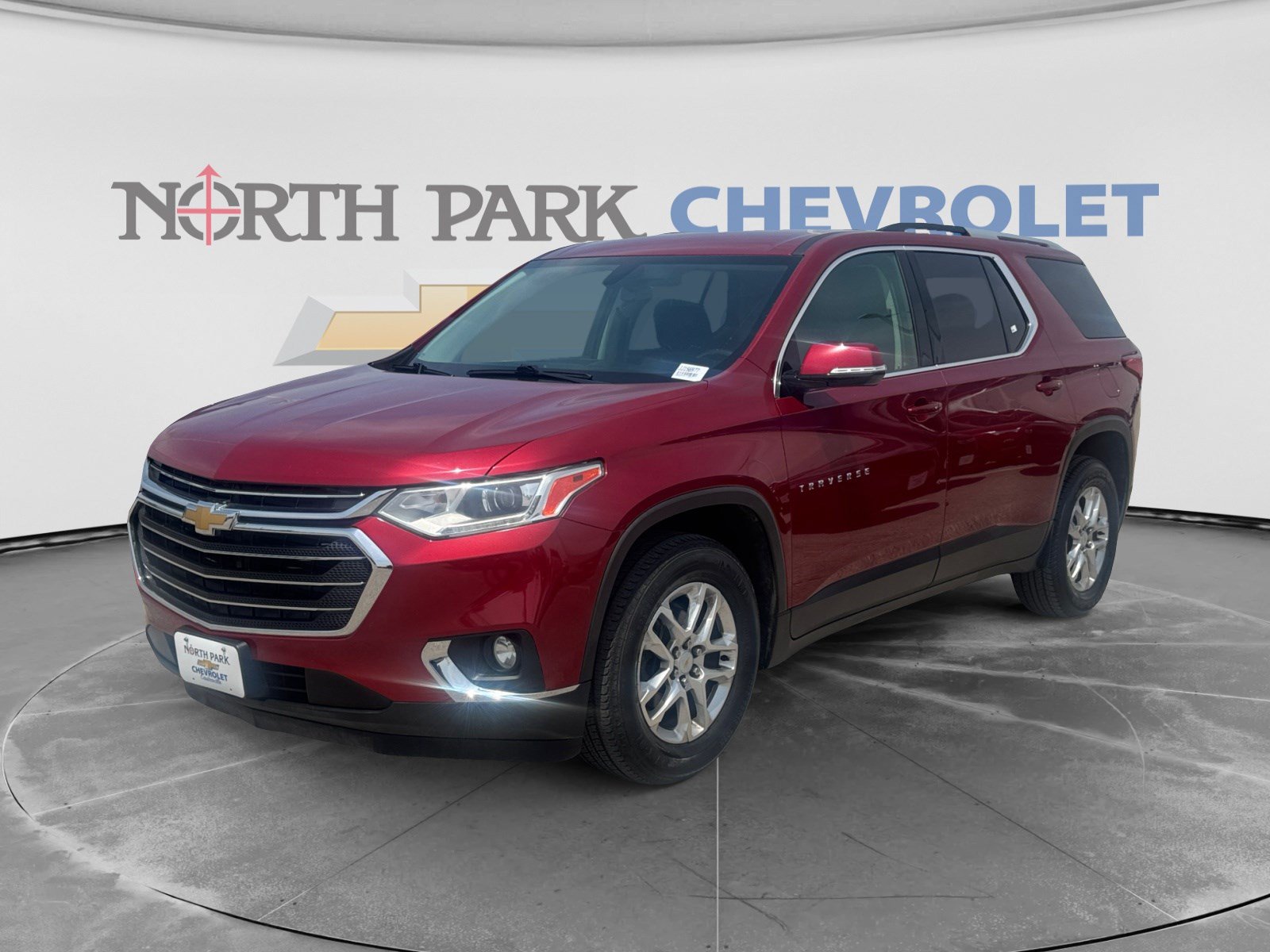 Used 2018 Chevrolet Traverse LT