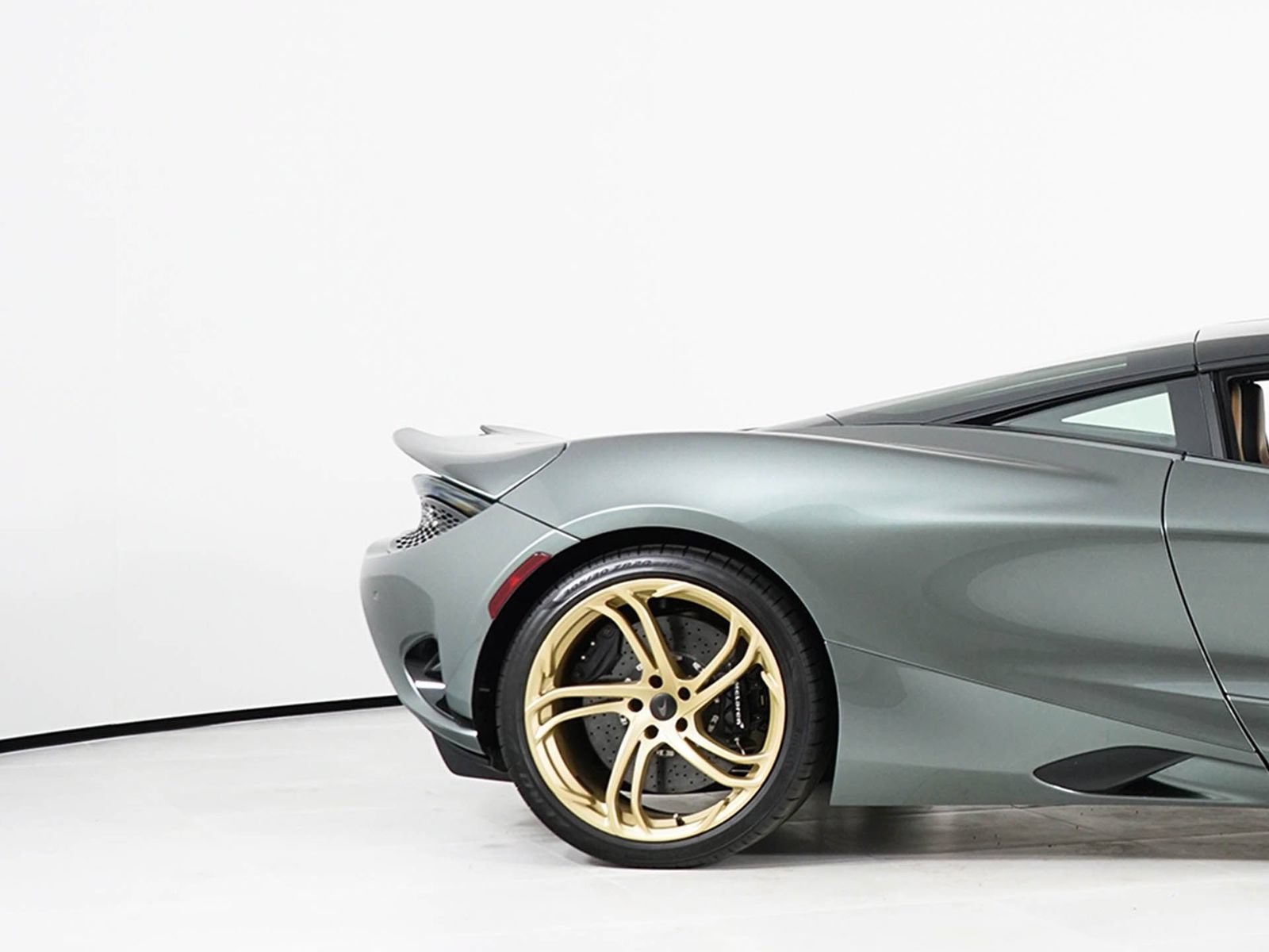 New 2026 McLaren 750S photo 14