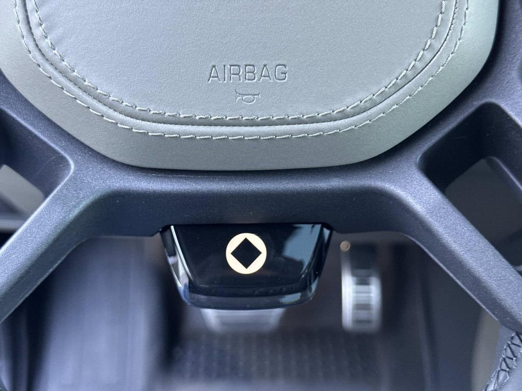 2025 Land Rover Defender 110