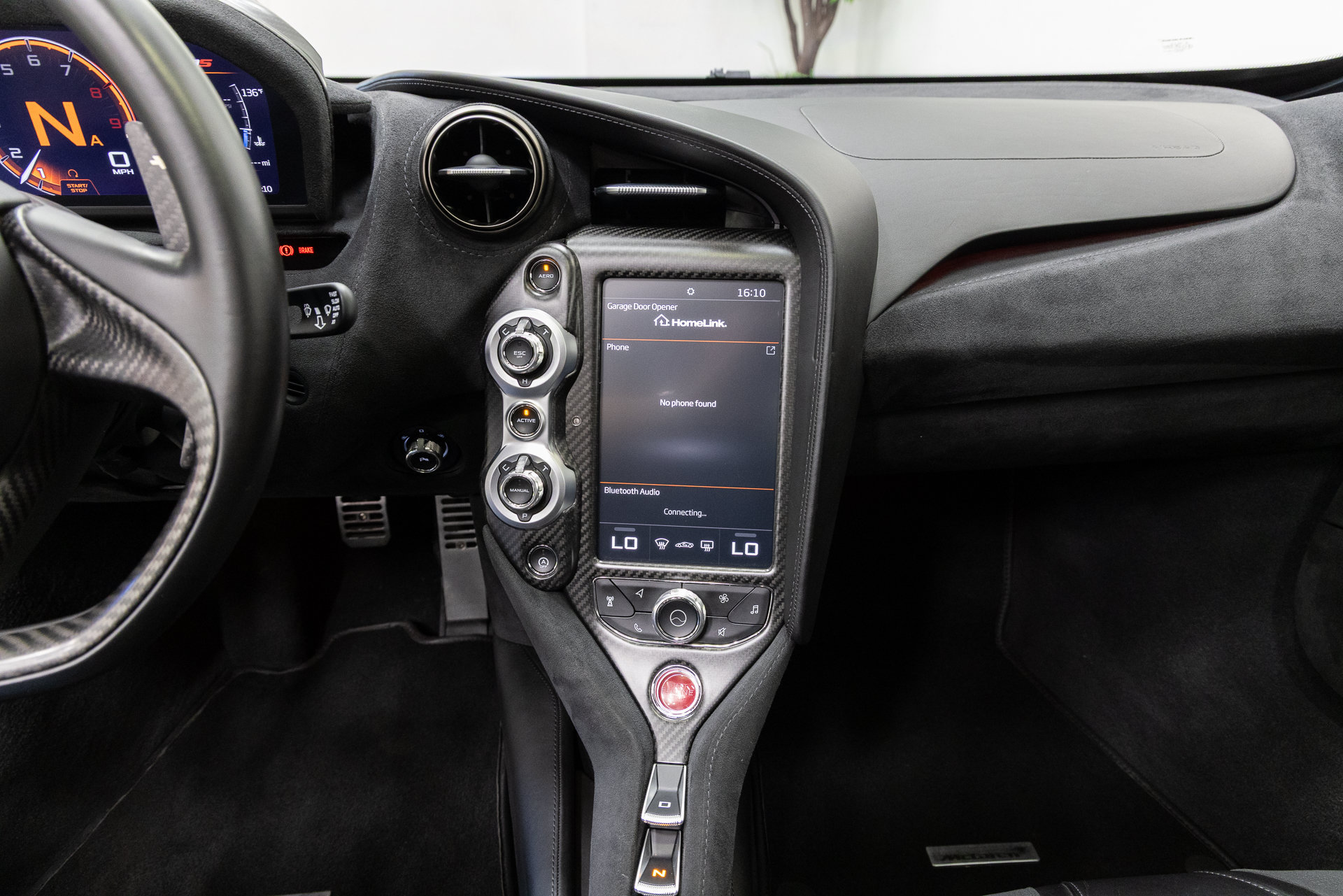 Used 2019 McLaren 720S Performance photo 17