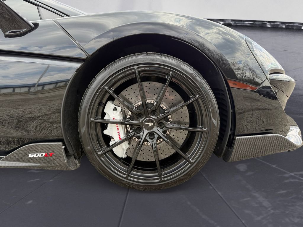 Used 2019 McLaren 600LT photo 24
