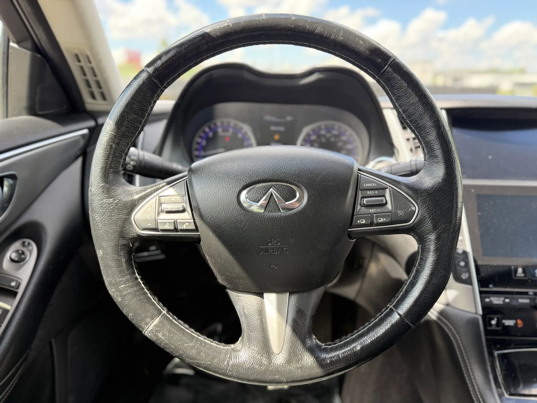 2015 INFINITI Q50 Premium