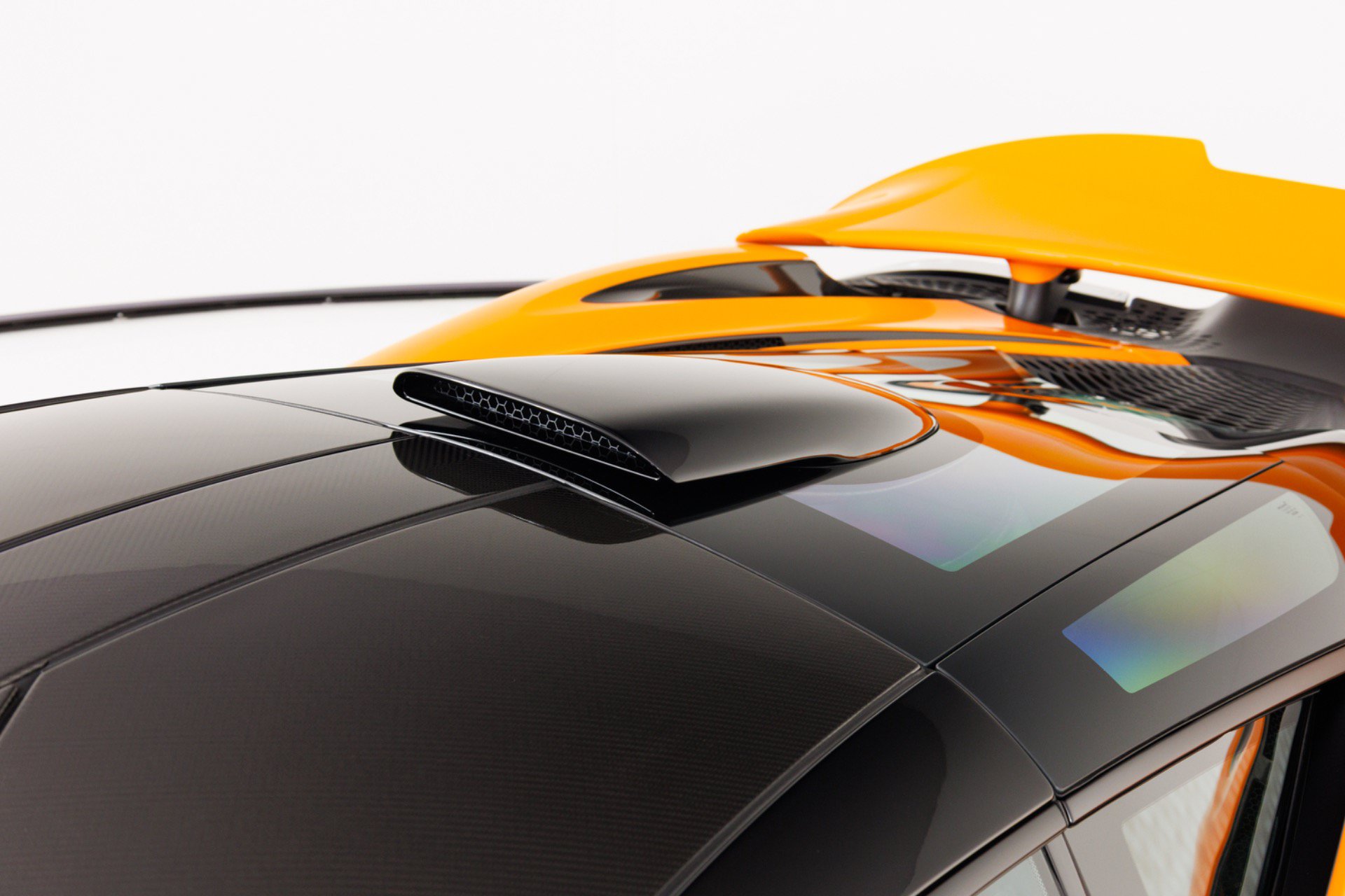 Used 2021 McLaren 765LT photo 72