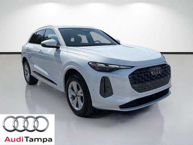 Used 2025 Audi Q5 Premium w/ Convenience Package
