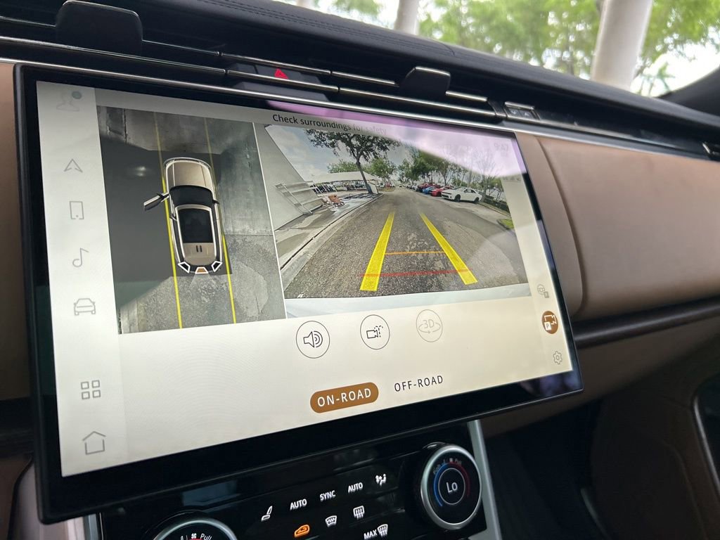 2023 Land Rover Range Rover SE