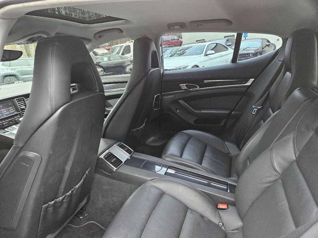 2012 Porsche Panamera 4