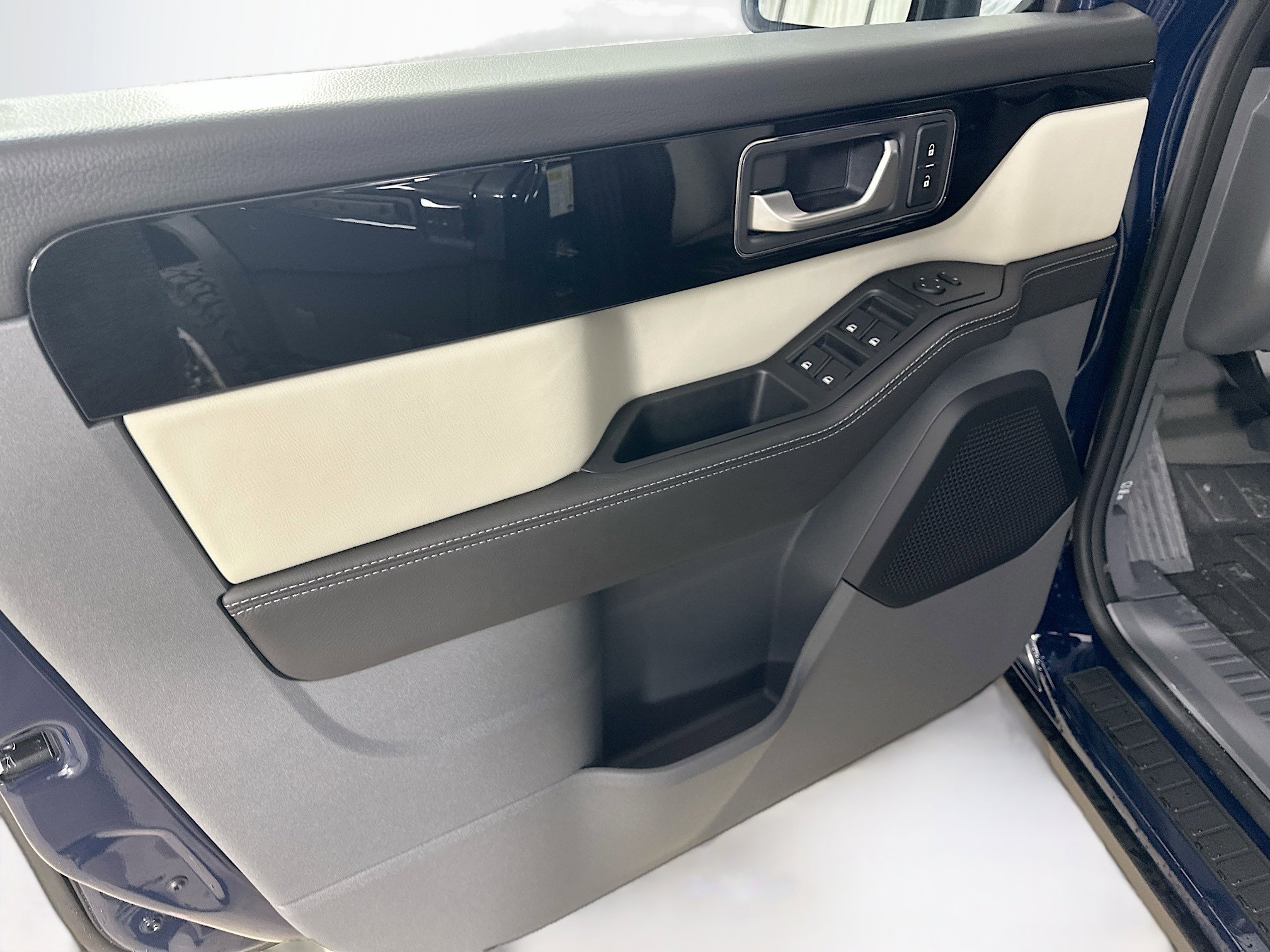 2026 INEOS Grenadier Fieldmaster Edition