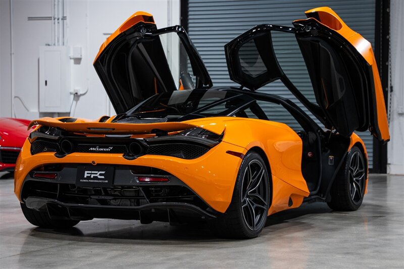 Used 2019 McLaren 720S Performance photo 15