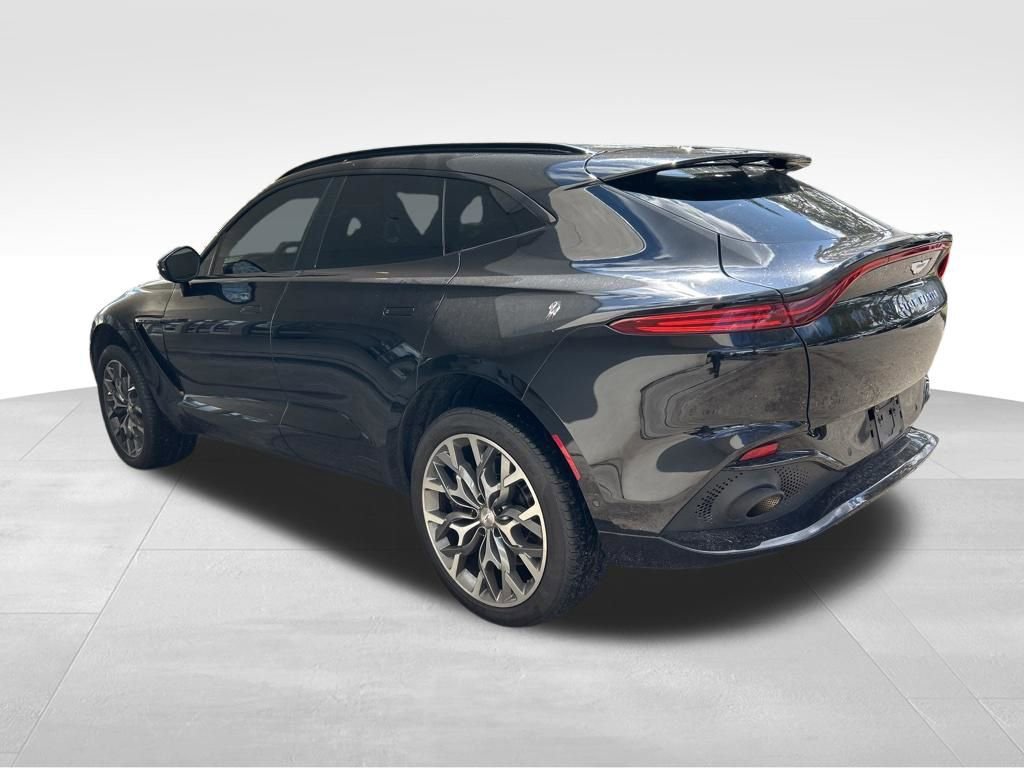 2023 Aston Martin DBX