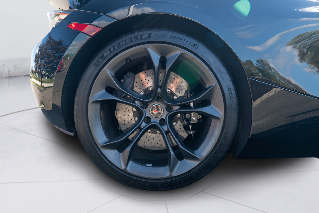 Used 2018 McLaren 720S photo 26