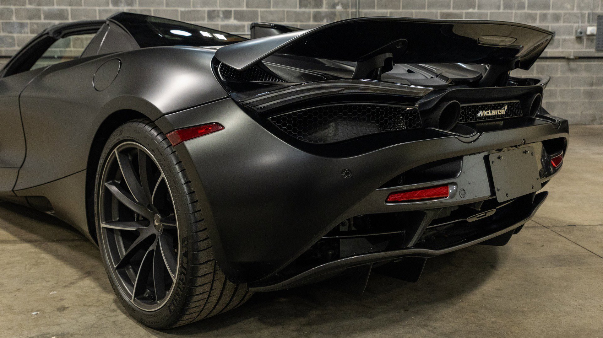 Used 2020 McLaren 720S Spider photo 23