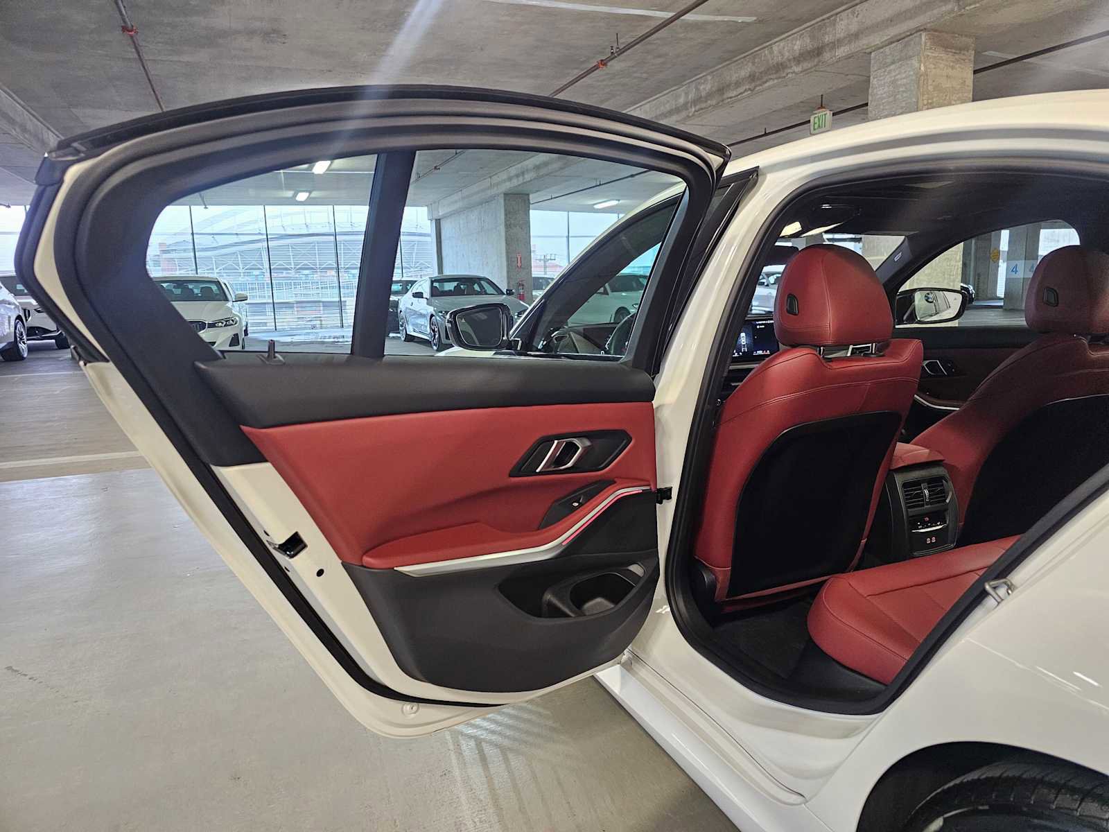 2025 BMW 330i xDrive Sedan