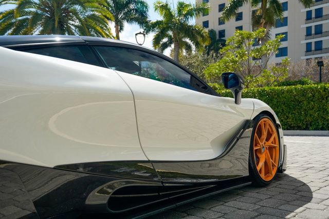 Used 2019 McLaren 720S Performance photo 29