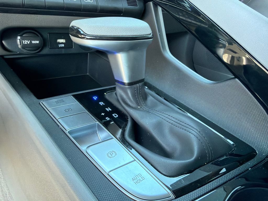 2025 Hyundai Elantra Blue