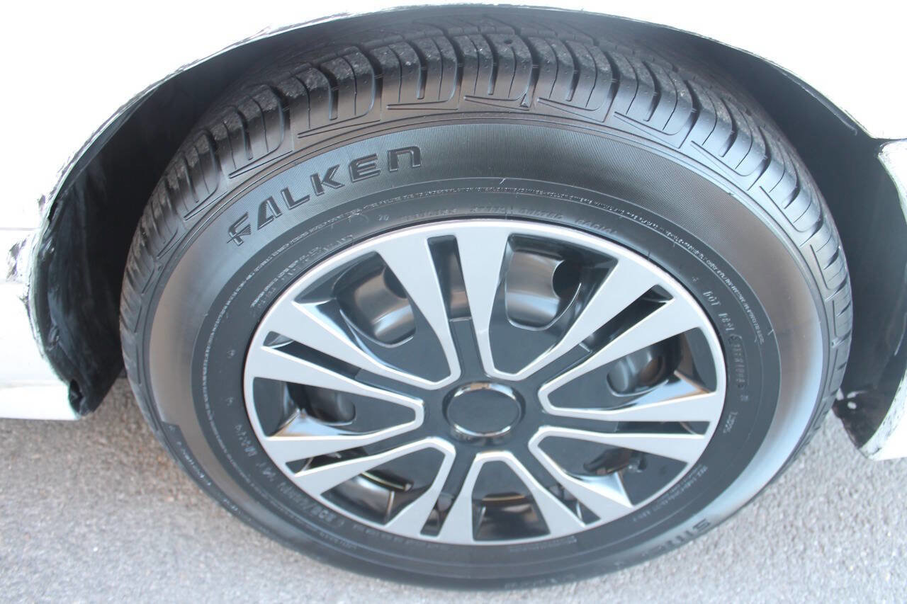 2001 Toyota Camry LE