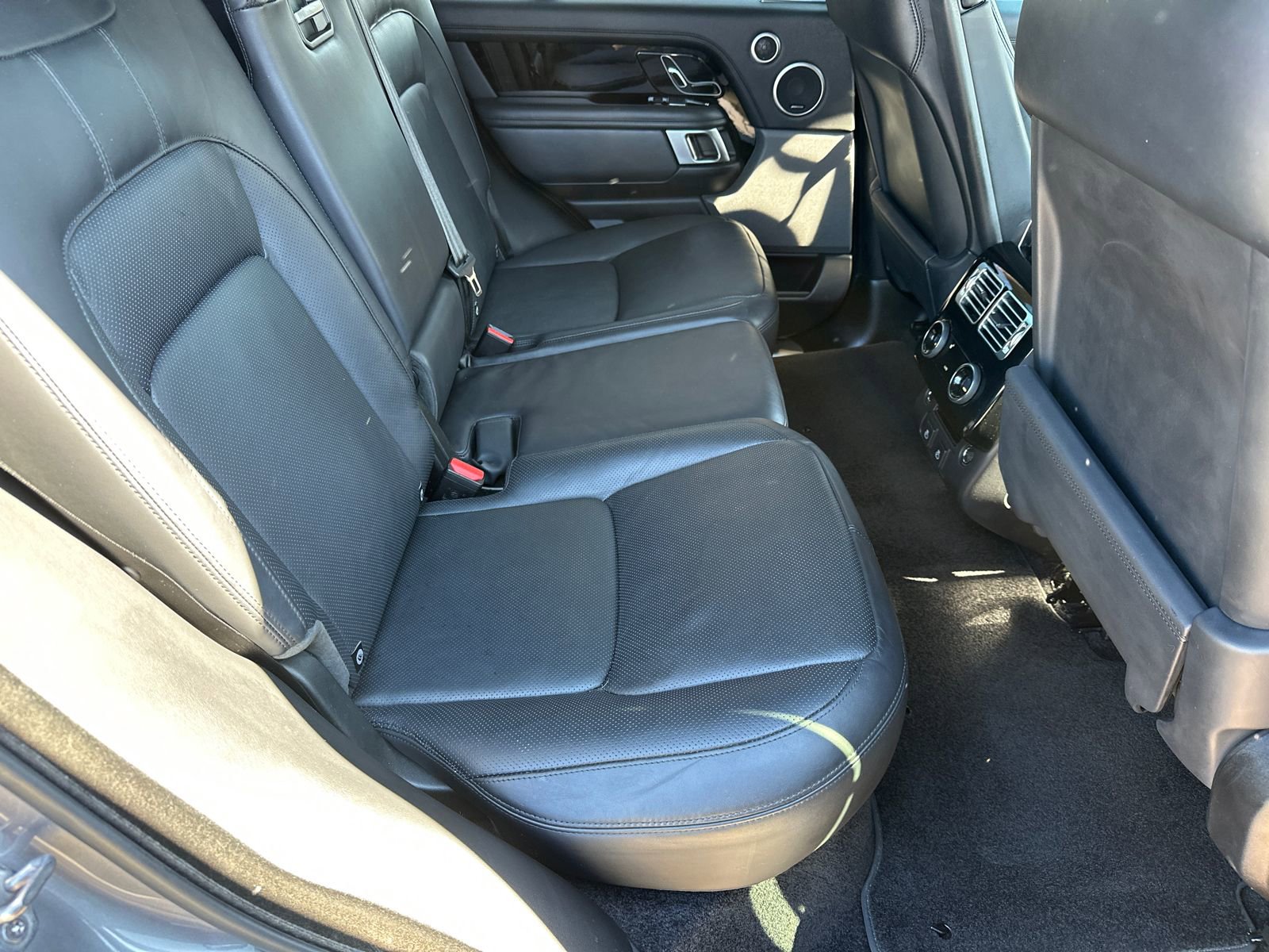 2022 Land Rover Range Rover P525 Westminster Edition