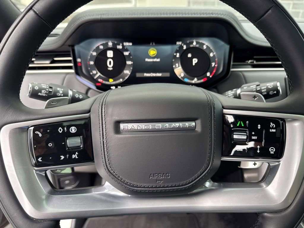 2025 Land Rover Range Rover Long Wheelbase SE
