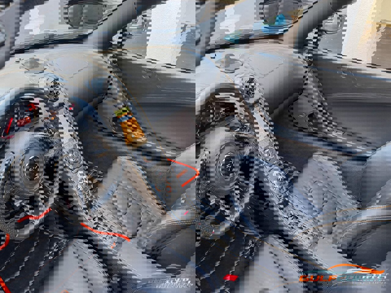 Used 2016 McLaren 675LT photo 17