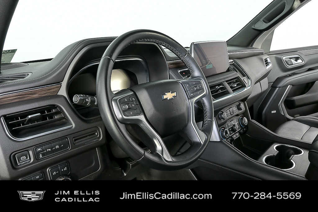 2025 Chevrolet Suburban LT