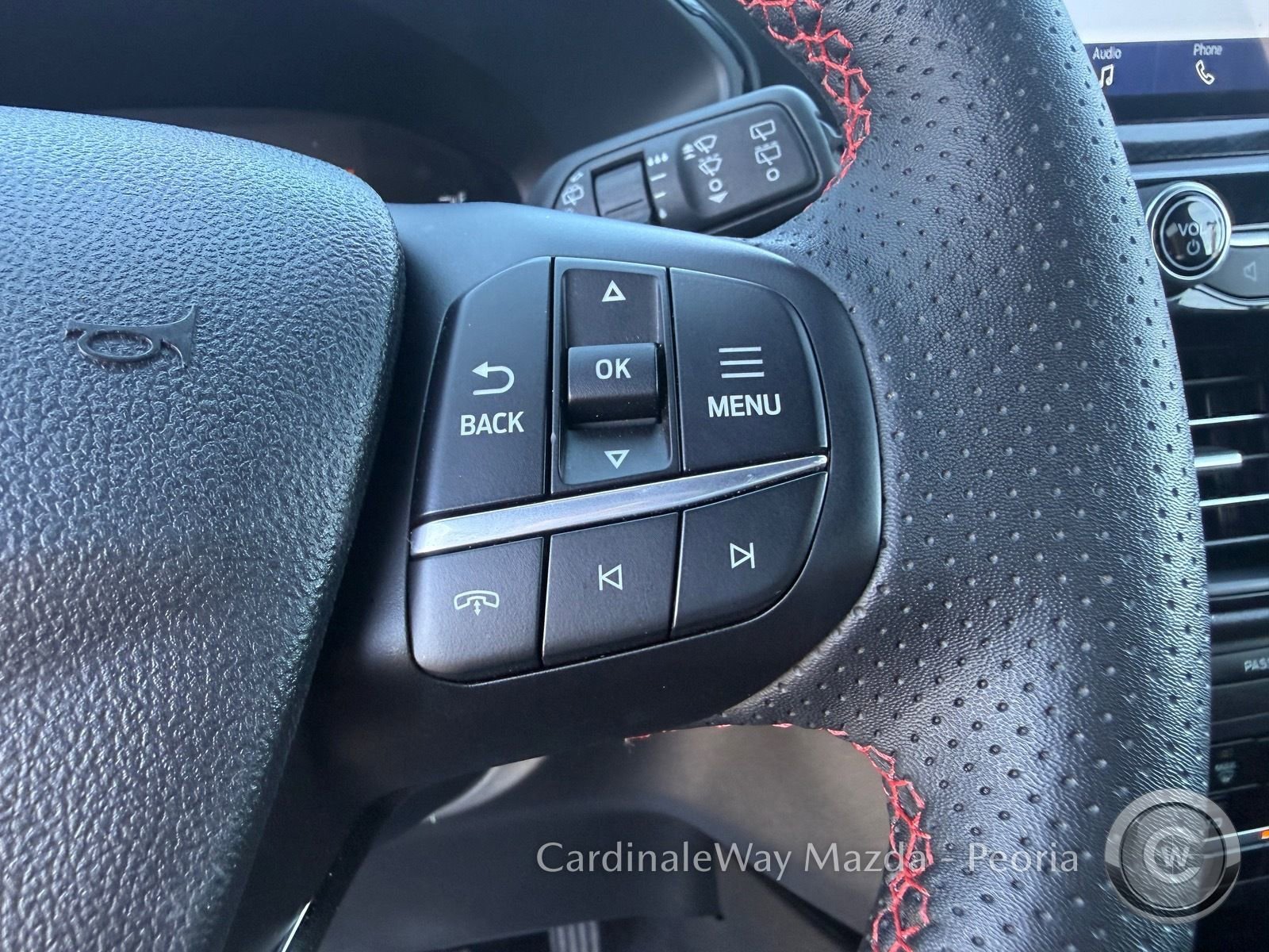 2025 Ford Escape ST-Line Select