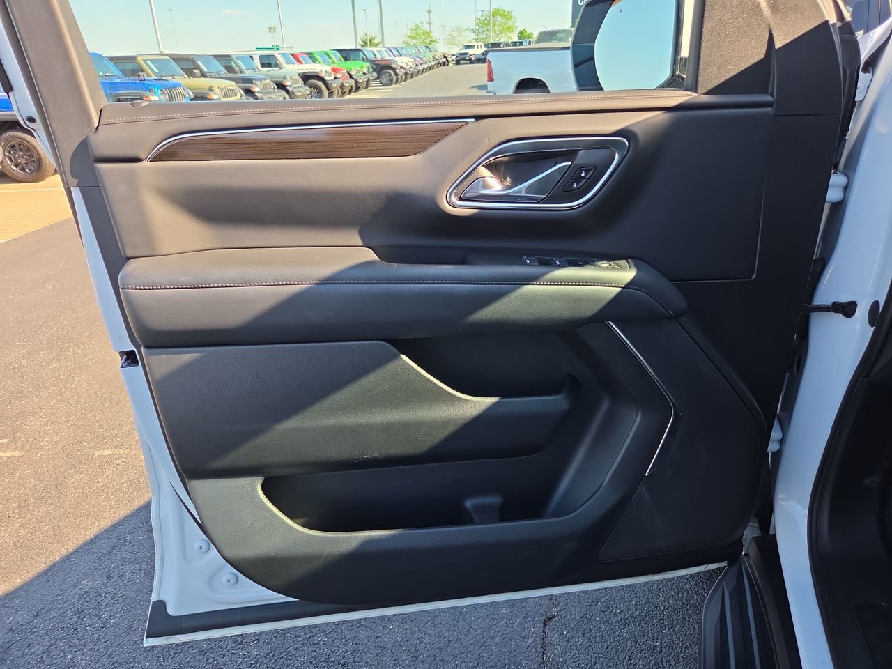 2023 GMC Yukon XL SLE