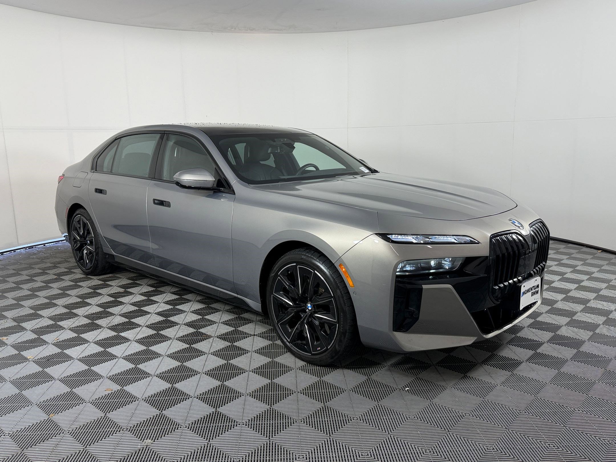 2024 BMW 760i xDrive