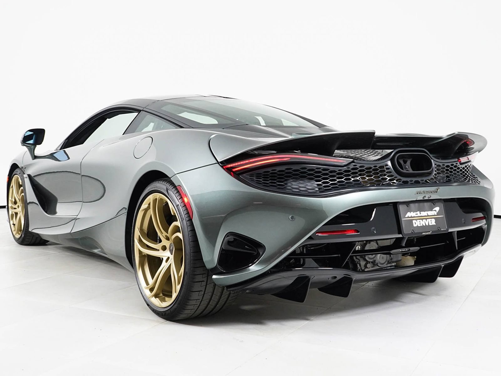 New 2026 McLaren 750S photo 18