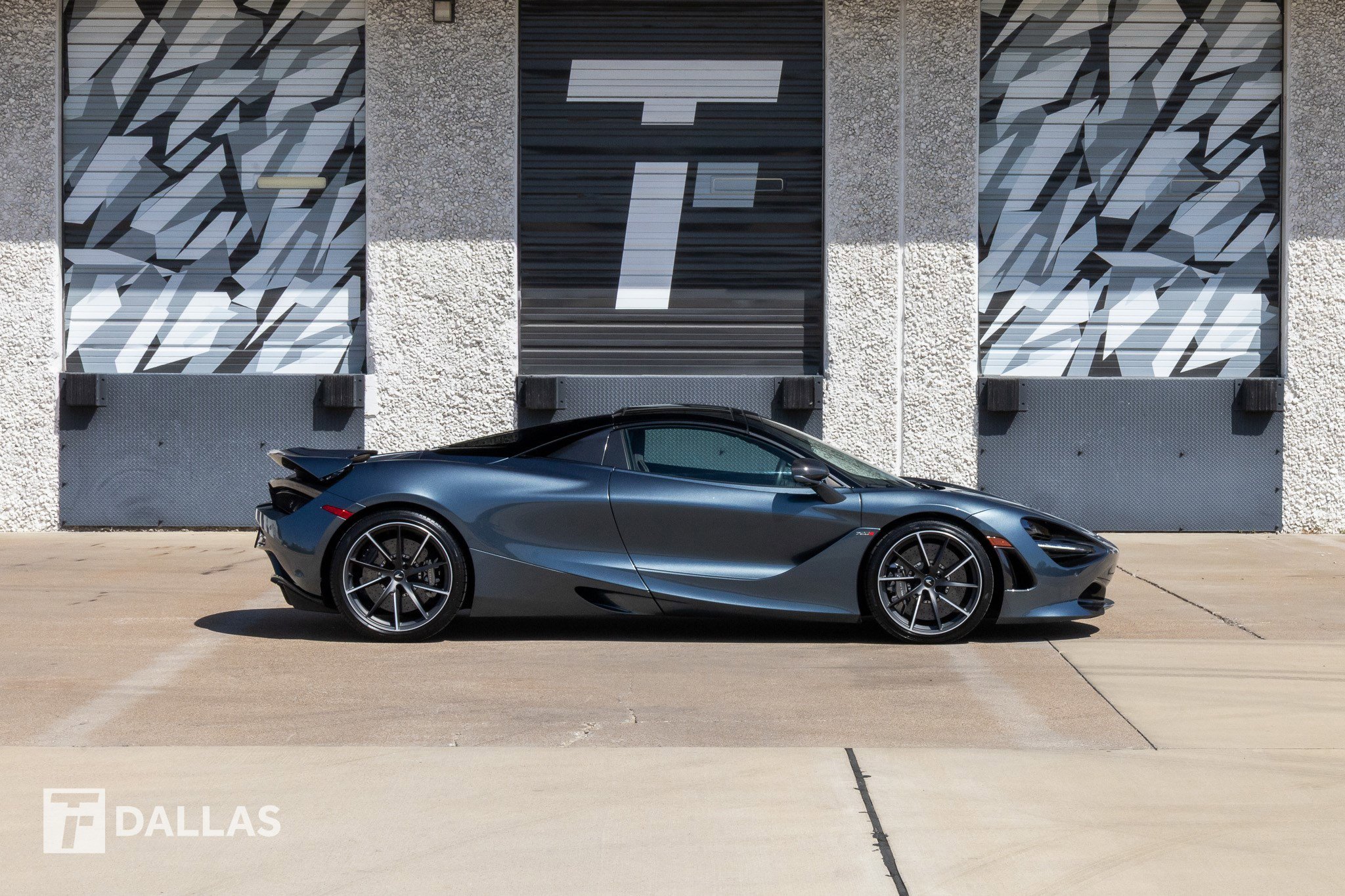 Used 2020 McLaren 720S Spider photo 17