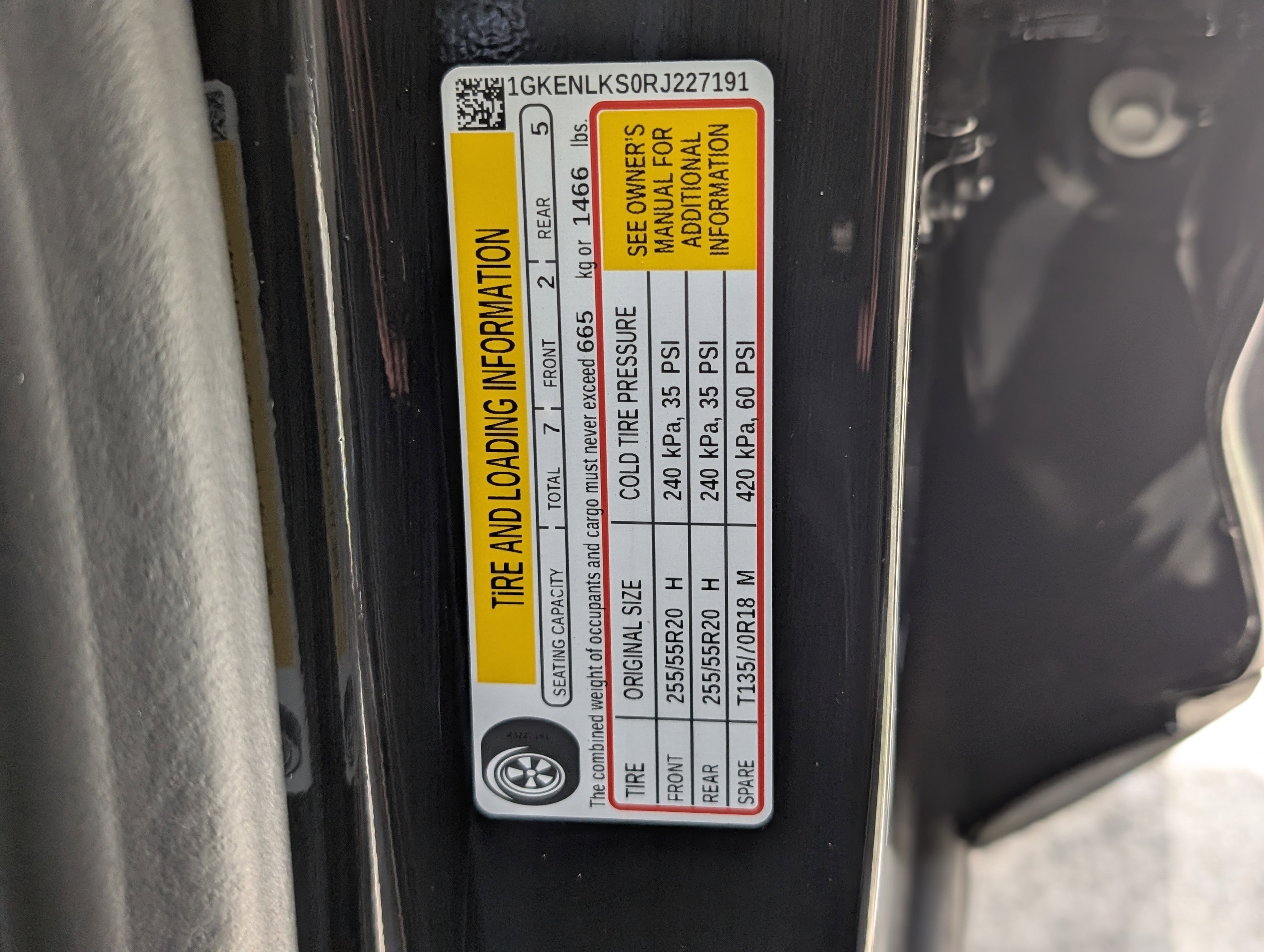 2024 GMC Acadia Denali