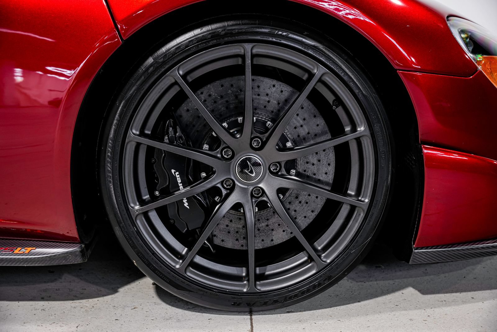 Used 2016 McLaren 675LT Coupe photo 41