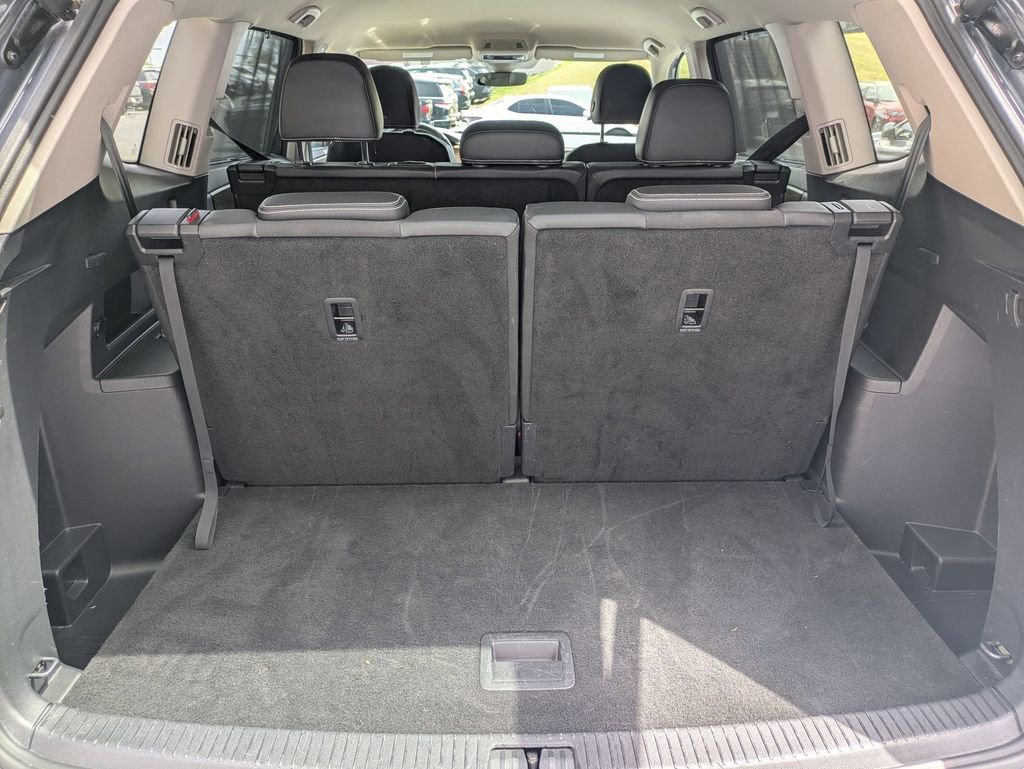 2025 Volkswagen Atlas SE