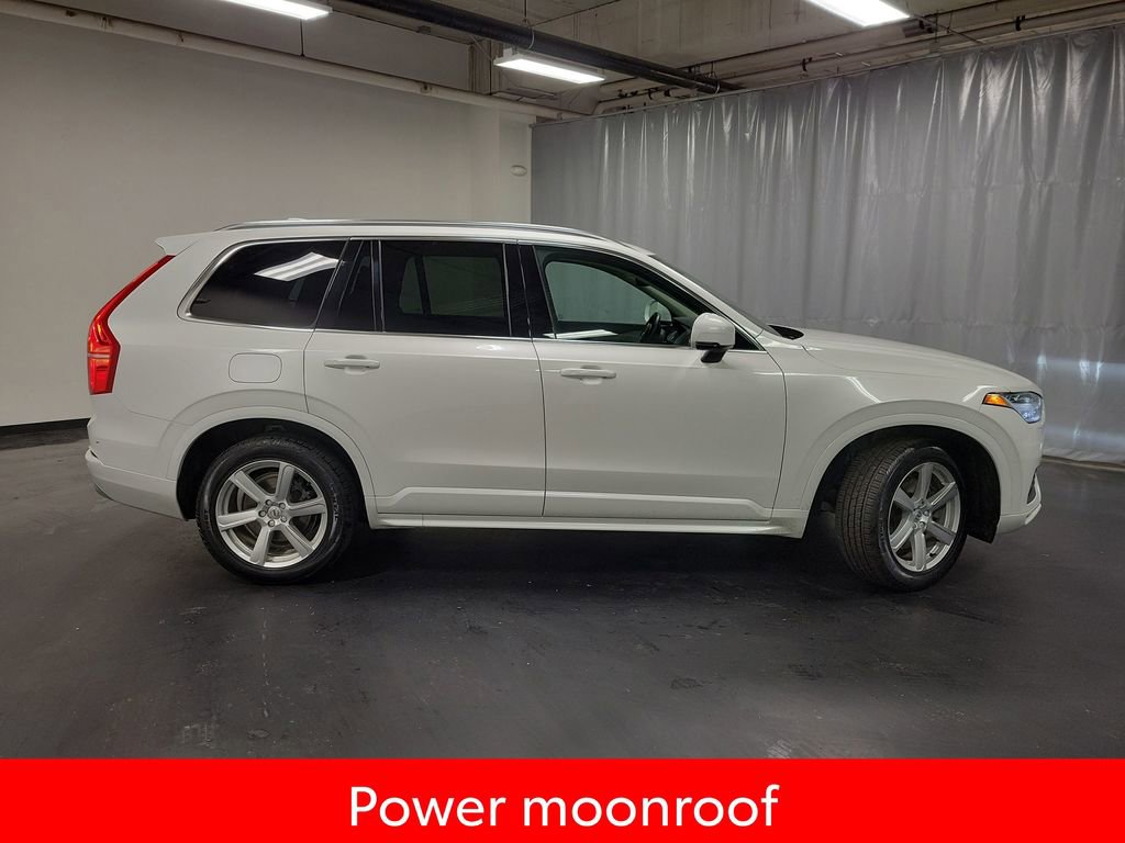 2022 Volvo Xc90 T5 Momentum