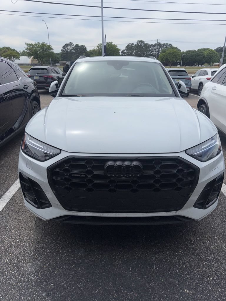 Used 2023 Audi Q5 2.0T Prestige w/ Prestige Package